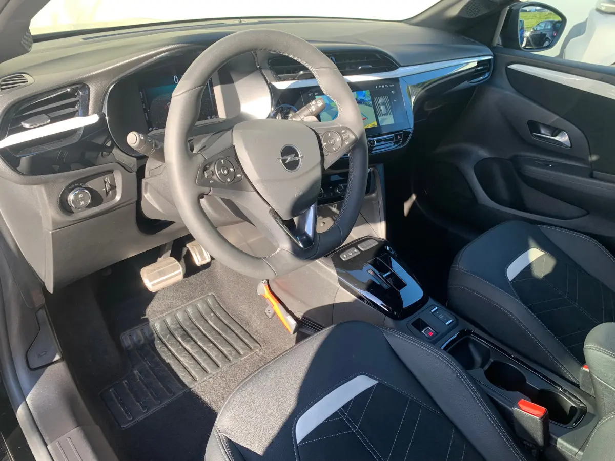 1.2 Turbo Hybrid GS Airco | Alcantara | Camera | Cruise Adaptief | DAB | Keyless | LED | LMV 16" | Navi | Stoelmassage | Stoel/Stuurverwarming |