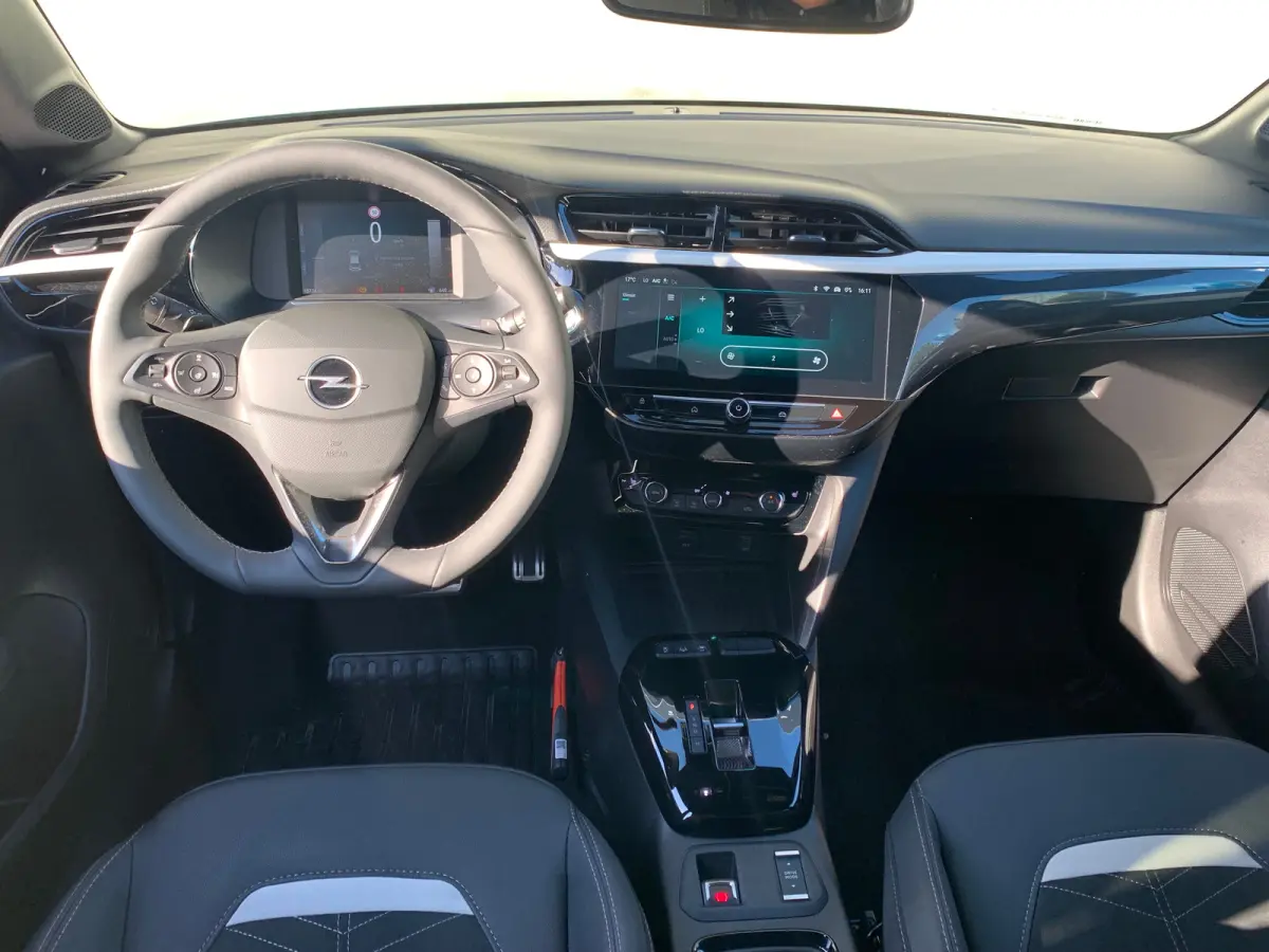 1.2 Turbo Hybrid GS Airco | Alcantara | Camera | Cruise Adaptief | DAB | Keyless | LED | LMV 16" | Navi | Stoelmassage | Stoel/Stuurverwarming |