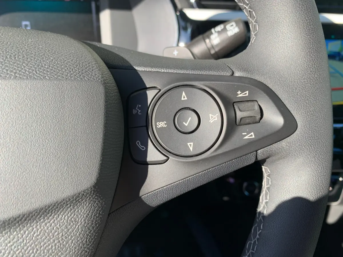 1.2 Turbo Hybrid GS Airco | Alcantara | Camera | Cruise Adaptief | DAB | Keyless | LED | LMV 16" | Navi | Stoelmassage | Stoel/Stuurverwarming |