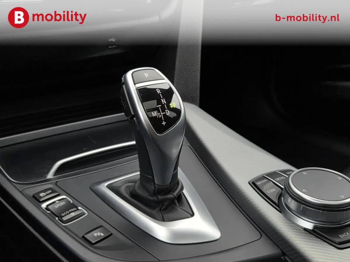 320i High Executive M-Sport Panoramadak | Hifi | DAB | Leer | Apple CarPlay | Sportstoelen