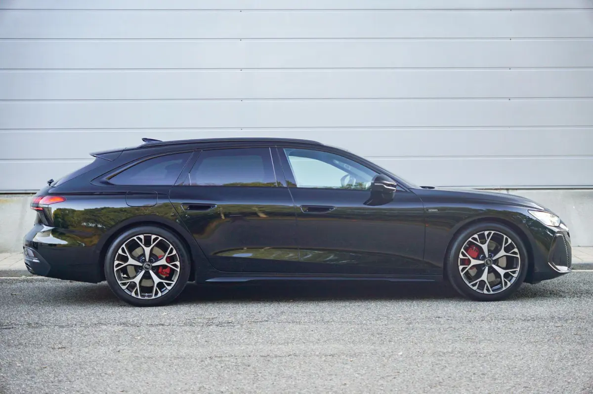 2.0 e-hybrid 367pk Quattro S Edition Competition | B&O 3D | Topview | Keyless | Head-up | Bijrijdersscherm | Trekhaak | Vierwielbesturing