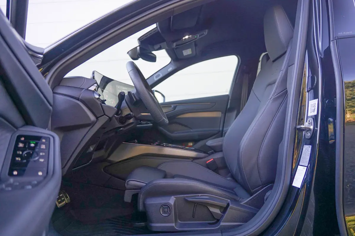 2.0 e-hybrid 367pk Quattro S Edition Competition | B&O 3D | Topview | Keyless | Head-up | Bijrijdersscherm | Trekhaak | Vierwielbesturing