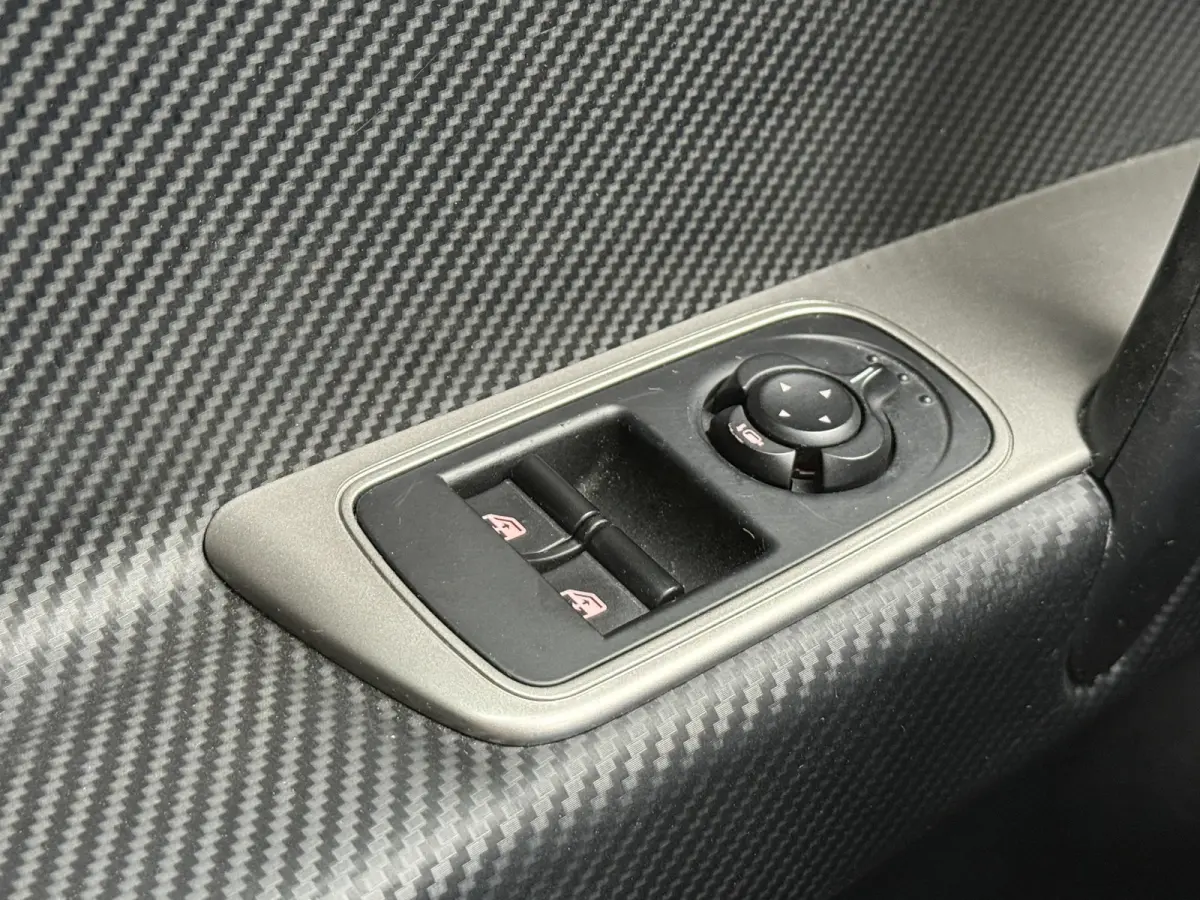 0.9 TwinAir ECO | Origineel NL | Navigatie | Bluetooth | DAB | Parkeersensoren