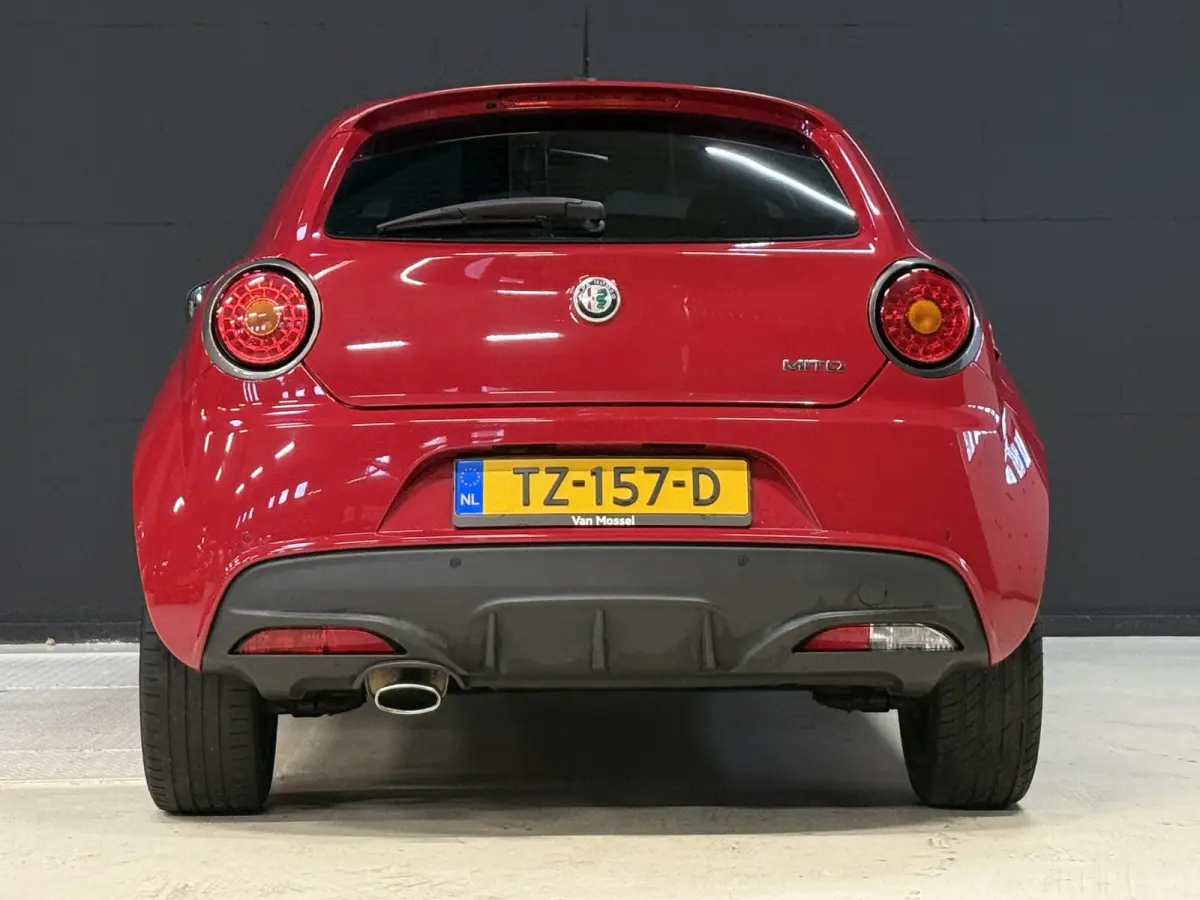 0.9 TwinAir ECO | Origineel NL | Navigatie | Bluetooth | DAB | Parkeersensoren