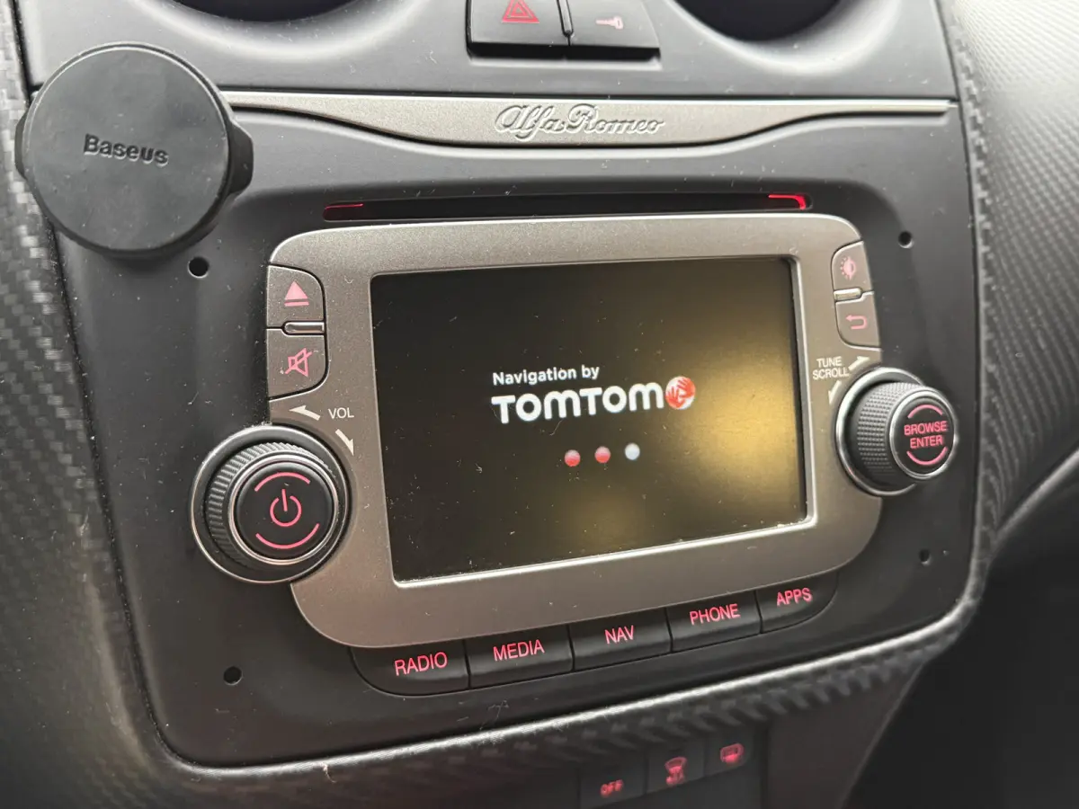 0.9 TwinAir ECO | Origineel NL | Navigatie | Bluetooth | DAB | Parkeersensoren
