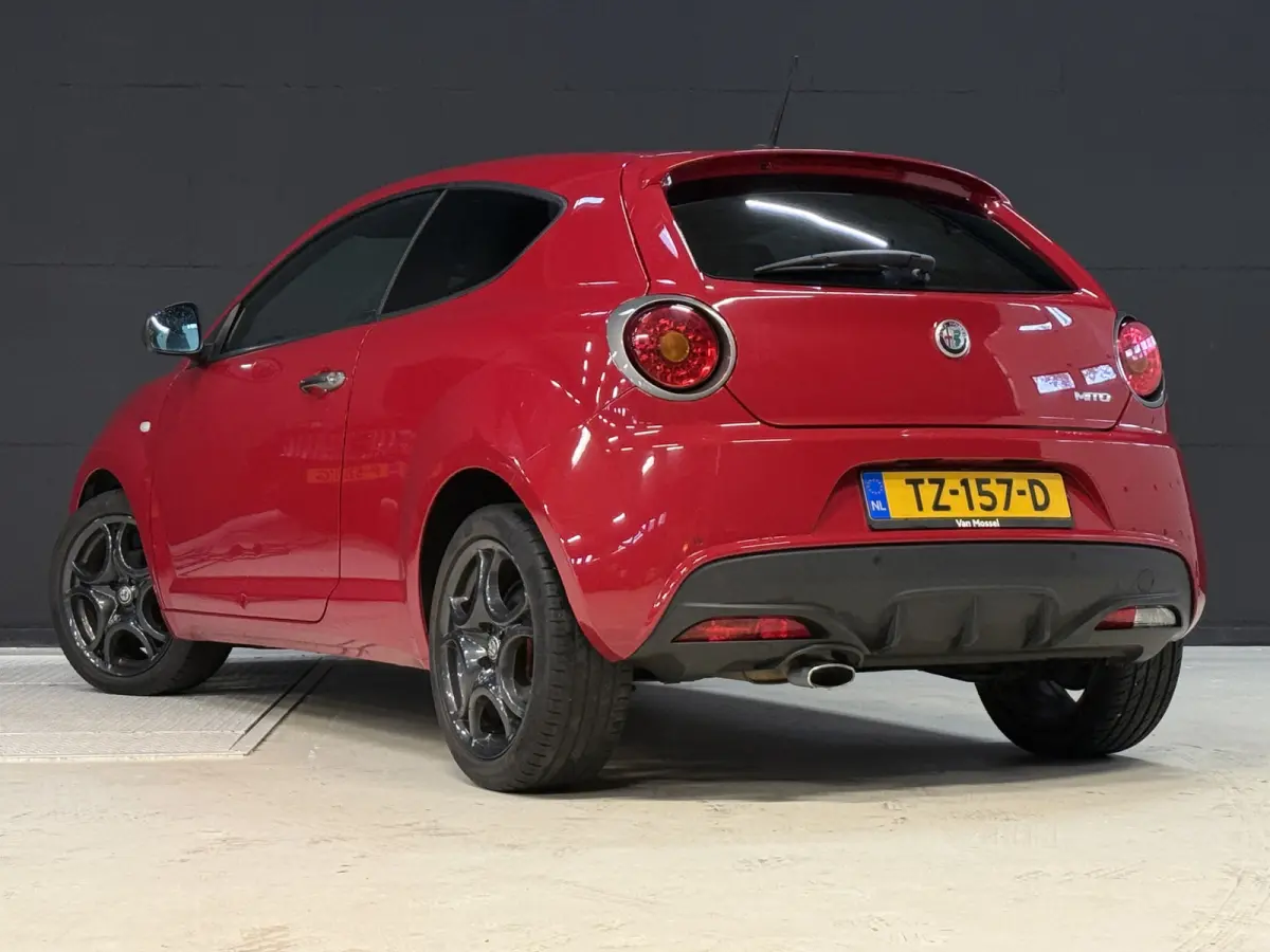 0.9 TwinAir ECO | Origineel NL | Navigatie | Bluetooth | DAB | Parkeersensoren