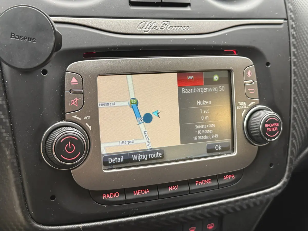 0.9 TwinAir ECO | Origineel NL | Navigatie | Bluetooth | DAB | Parkeersensoren