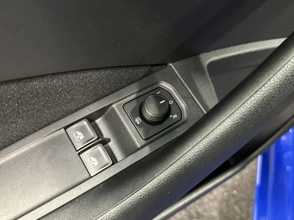 1.0 TSI Ambition CARPLAY CRUISE LM AIRCO
