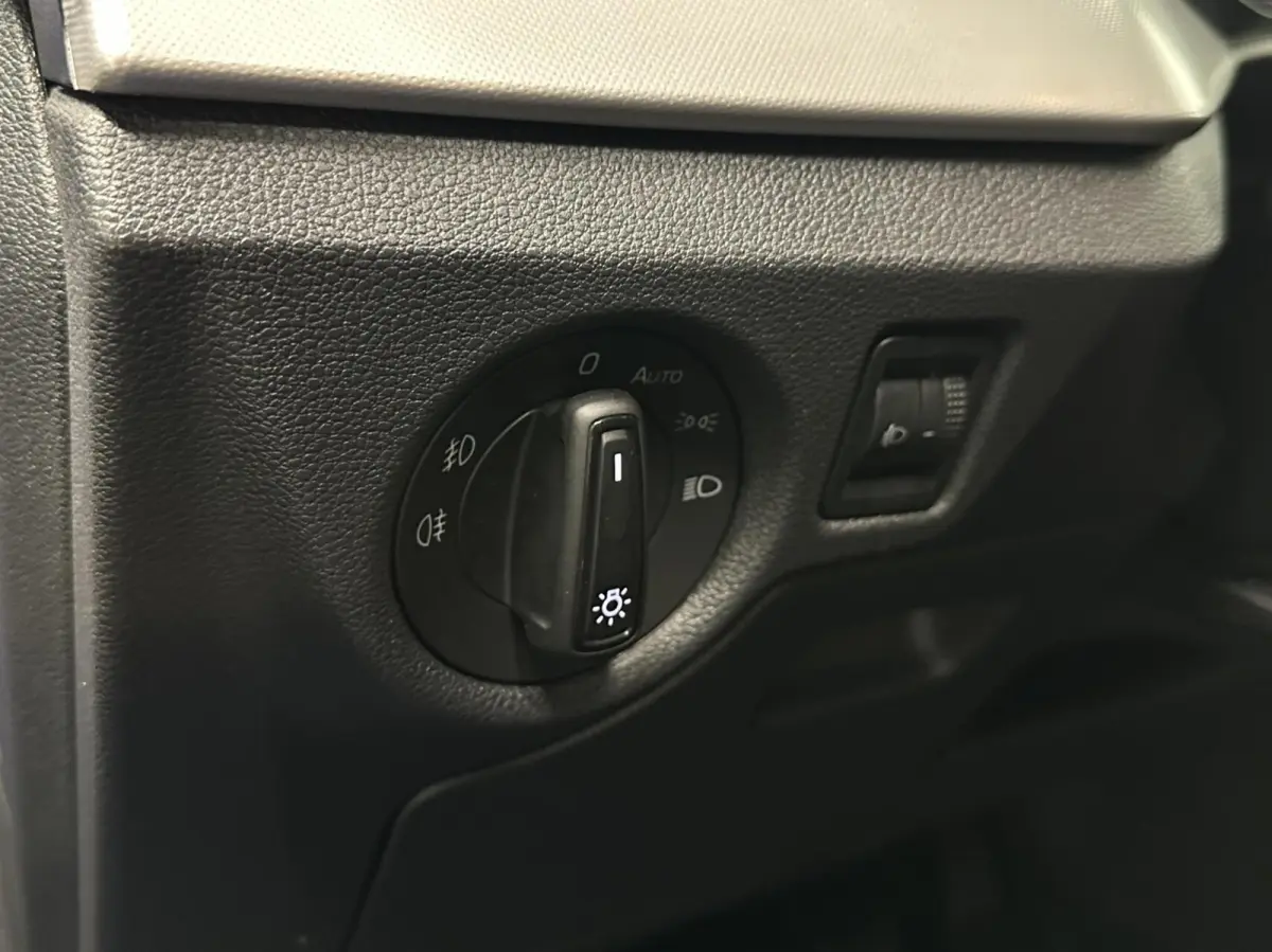 1.0 TSI Ambition CARPLAY CRUISE LM AIRCO