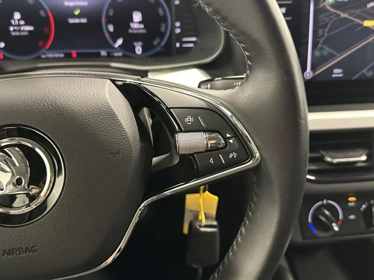 1.0 TSI Ambition CARPLAY CRUISE LM AIRCO
