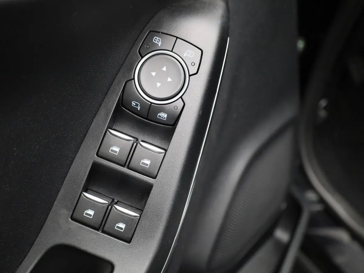 1.0 EcoBoost Titanium | Apple Carplay/Android Auto | Airco | Cruise Control |