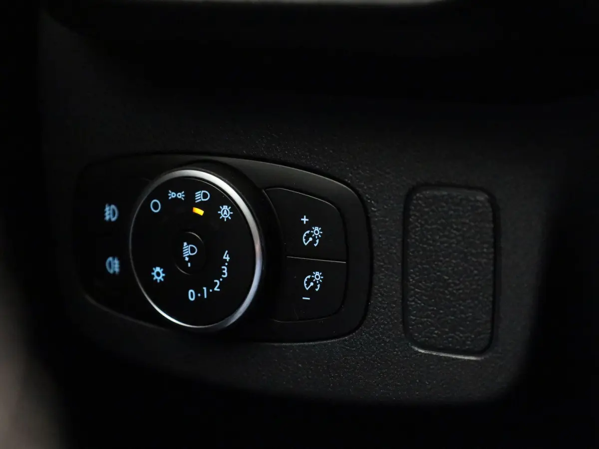 1.0 EcoBoost Titanium | Apple Carplay/Android Auto | Airco | Cruise Control |
