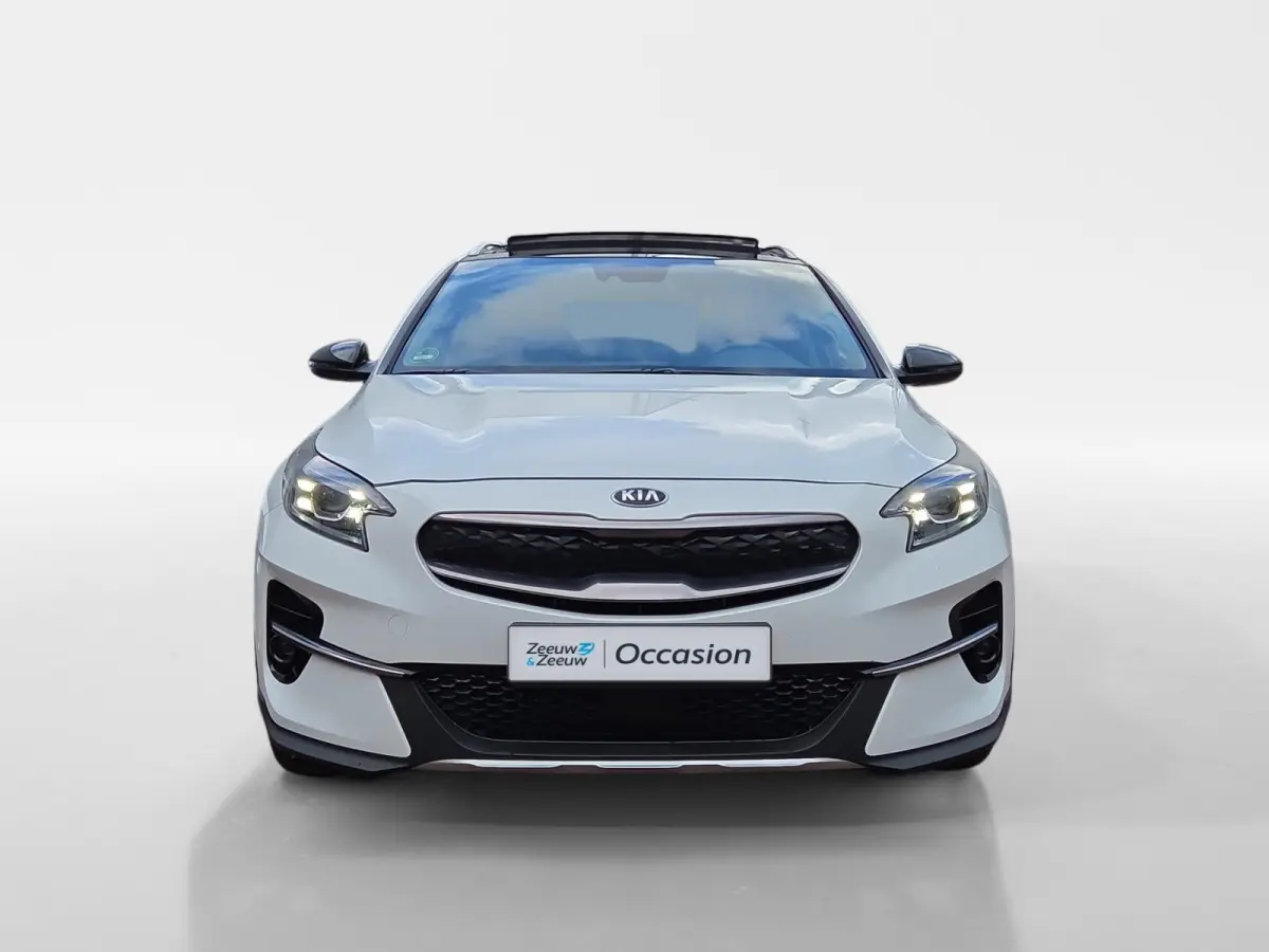 1.6i PHEV ExecutiveLine 1e Eigenaar | Dealer Onderhouden | Meest luxe uitvoering | Fabrieksgarantie | Stoelverwarming en Ventilatie | Carplay & Android | Camera | Dodehoek Detectie | Leder |
