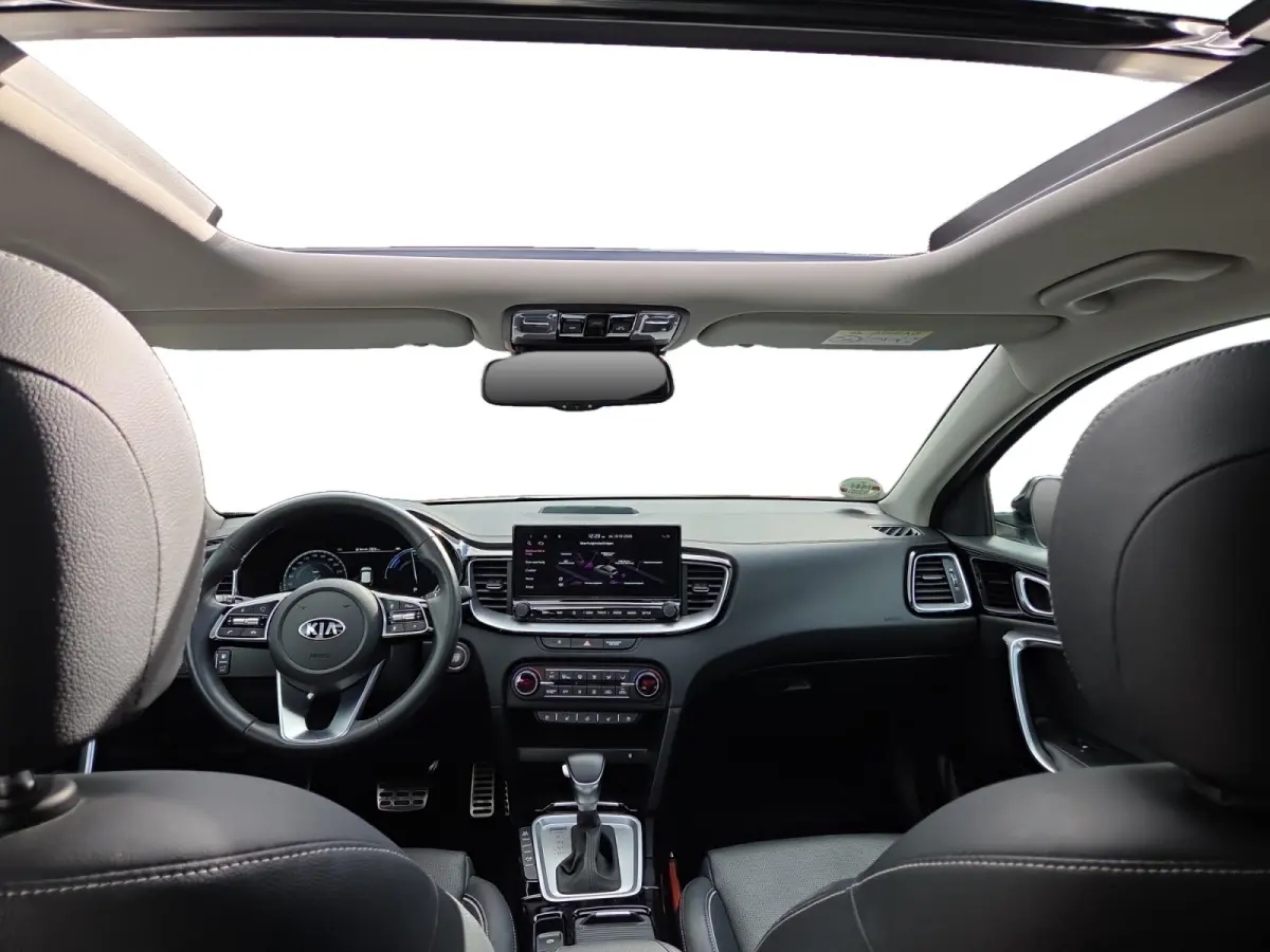 1.6i PHEV ExecutiveLine 1e Eigenaar | Dealer Onderhouden | Meest luxe uitvoering | Fabrieksgarantie | Stoelverwarming en Ventilatie | Carplay & Android | Camera | Dodehoek Detectie | Leder |