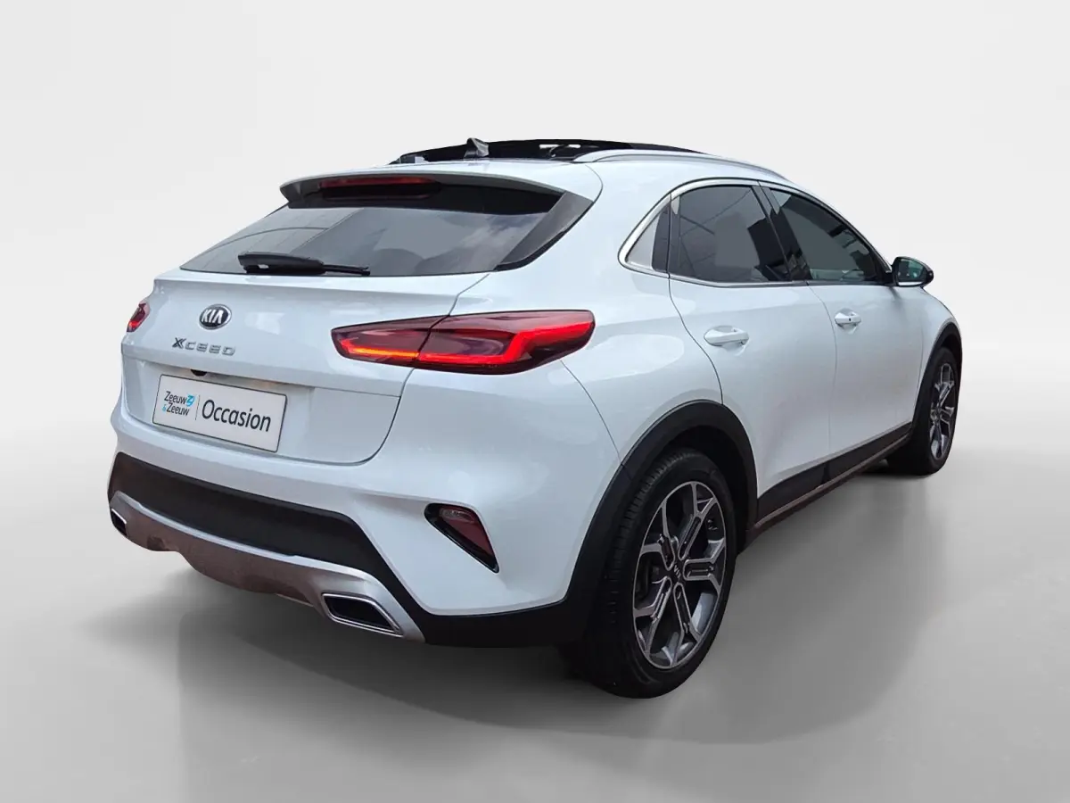 1.6i PHEV ExecutiveLine 1e Eigenaar | Dealer Onderhouden | Meest luxe uitvoering | Fabrieksgarantie | Stoelverwarming en Ventilatie | Carplay & Android | Camera | Dodehoek Detectie | Leder |