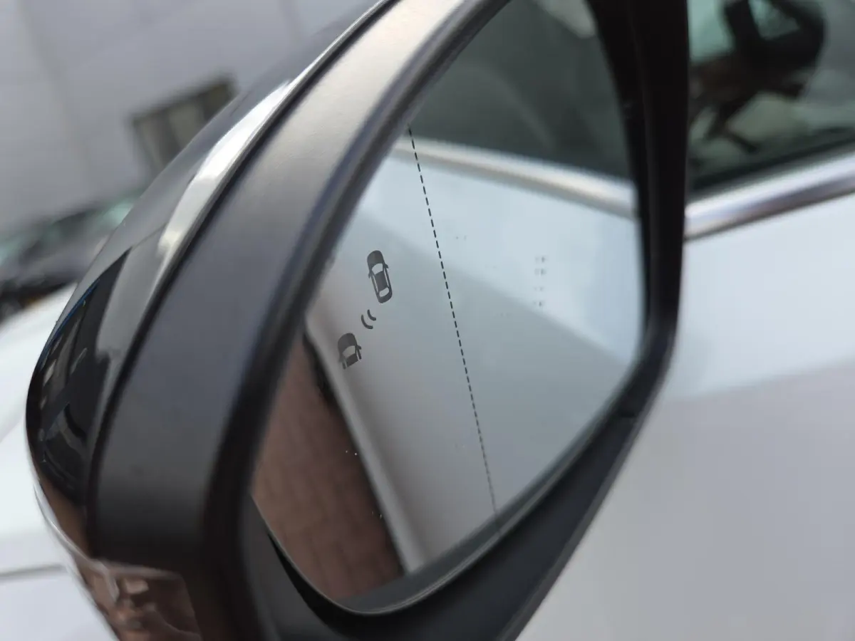 1.6i PHEV ExecutiveLine 1e Eigenaar | Dealer Onderhouden | Meest luxe uitvoering | Fabrieksgarantie | Stoelverwarming en Ventilatie | Carplay & Android | Camera | Dodehoek Detectie | Leder |