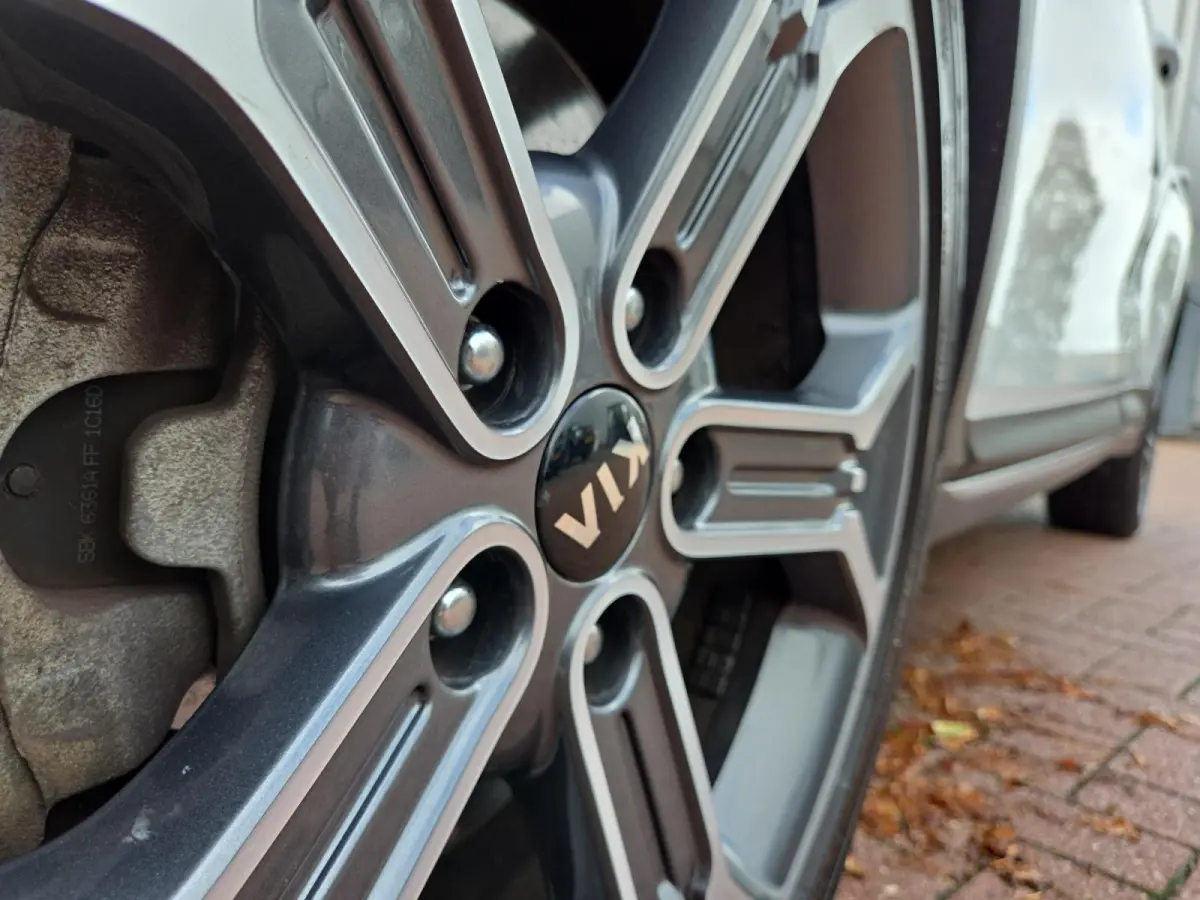 1.6i PHEV ExecutiveLine 1e Eigenaar | Dealer Onderhouden | Meest luxe uitvoering | Fabrieksgarantie | Stoelverwarming en Ventilatie | Carplay & Android | Camera | Dodehoek Detectie | Leder |