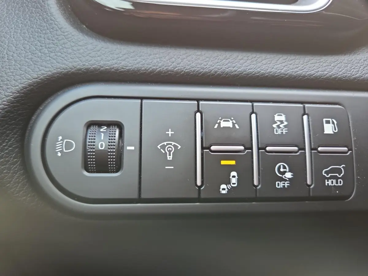 1.6i PHEV ExecutiveLine 1e Eigenaar | Dealer Onderhouden | Meest luxe uitvoering | Fabrieksgarantie | Stoelverwarming en Ventilatie | Carplay & Android | Camera | Dodehoek Detectie | Leder |