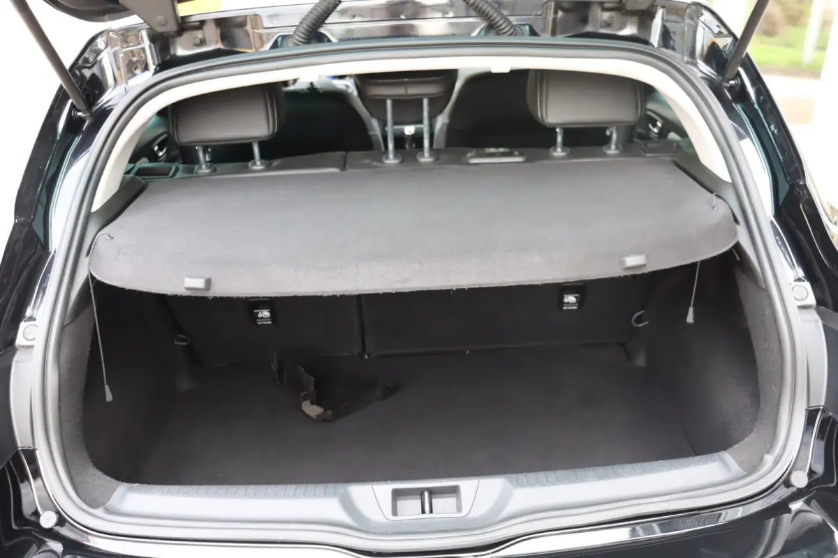1.2 TCe Bose, Climate, Cruise, Camera A, Dealeronderhouden, PDC V+A, Keyless, Prijs Is Rijklaar Inclusief 6 Maanden Garantie