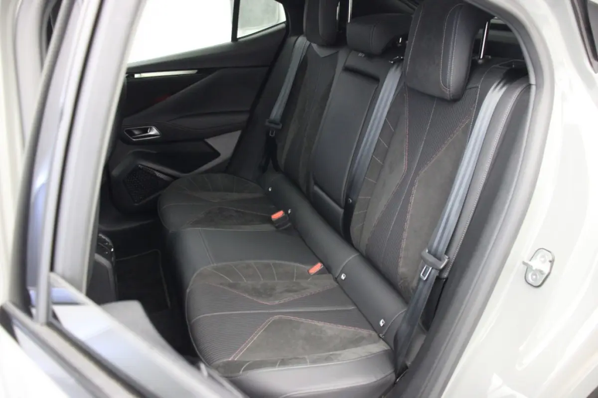 E-Tense Performance Line+ PHEV - Carplay, Camera, Cruise, Afn. Trekhaak