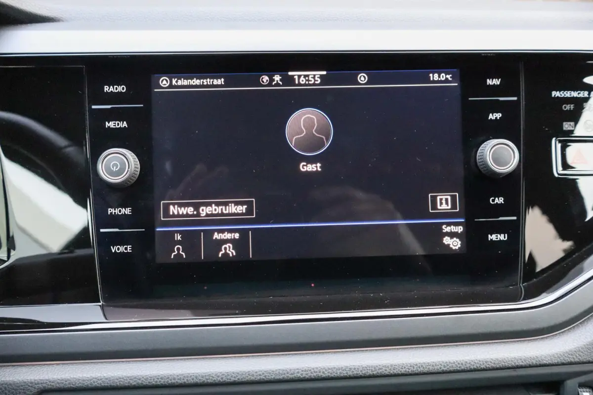 1.0 TSI 110pk R-Line Business | Navigatie | Achteruitrijcamera | Volautomatische Airconditioning