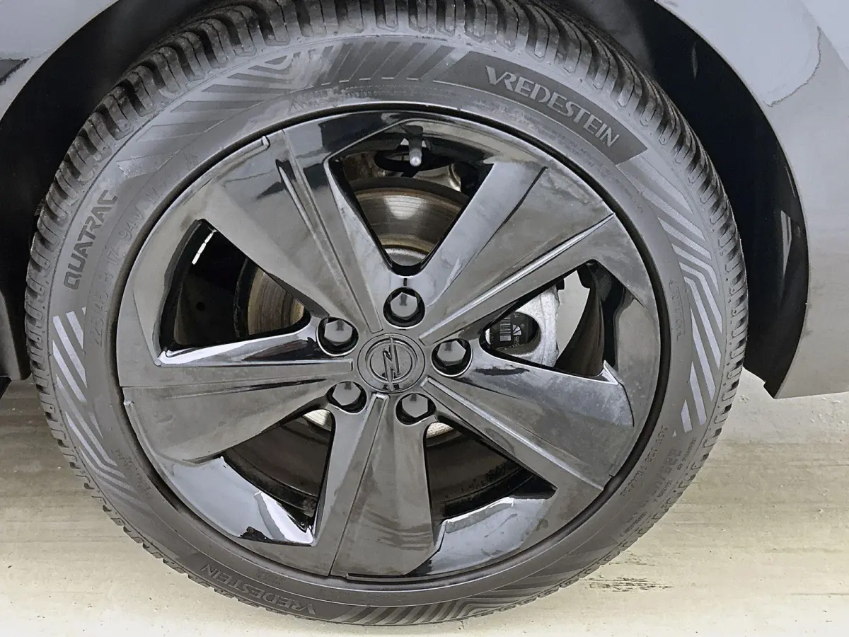 1.2 Turbo Hybrid GS