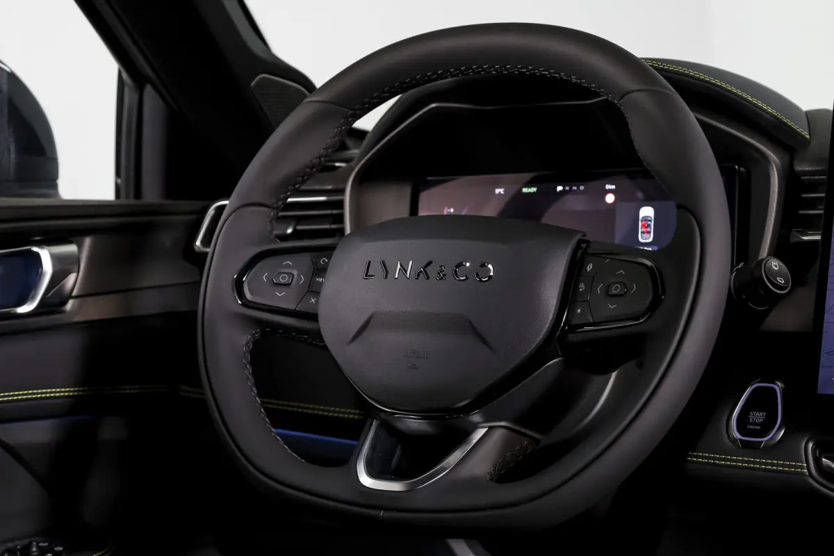 1.5 PHEV 276 PK More | S/K-panodak | Dig. Cockpit | Stoel-+Stuurverw. | 360 Camera | Adapt. Cruise | Memory | Elek. klep | LM 20" | 5084