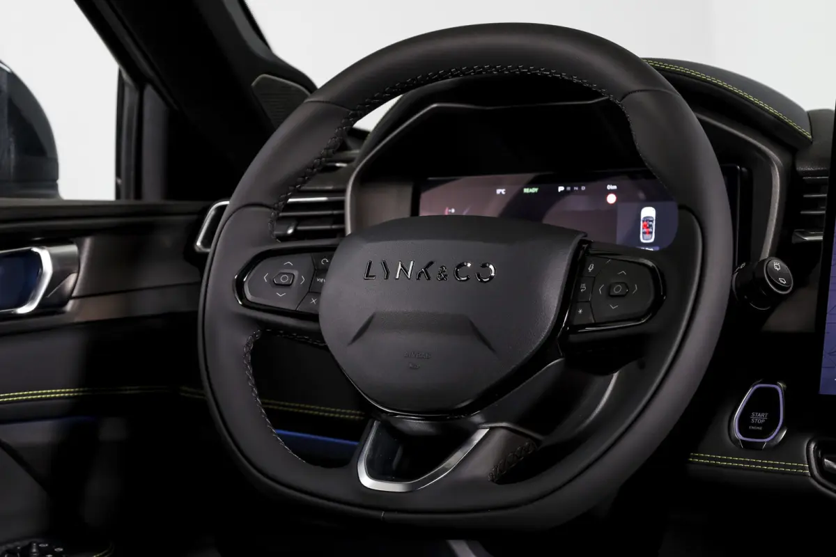 1.5 PHEV 276 PK More | S/K-panodak | Dig. Cockpit | Stoel-+Stuurverw. | 360 Camera | Adapt. Cruise | Memory | Elek. klep | LM 20" | 5021