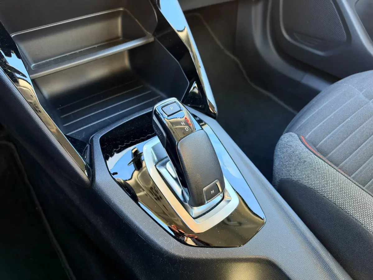 1.2 PureTech Active | Trekhaak | Cruise Control | Navigatie | Apple Carplay/Android Auto