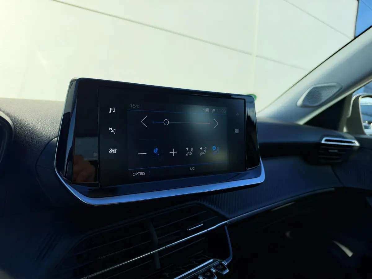 1.2 PureTech Active | Trekhaak | Cruise Control | Navigatie | Apple Carplay/Android Auto