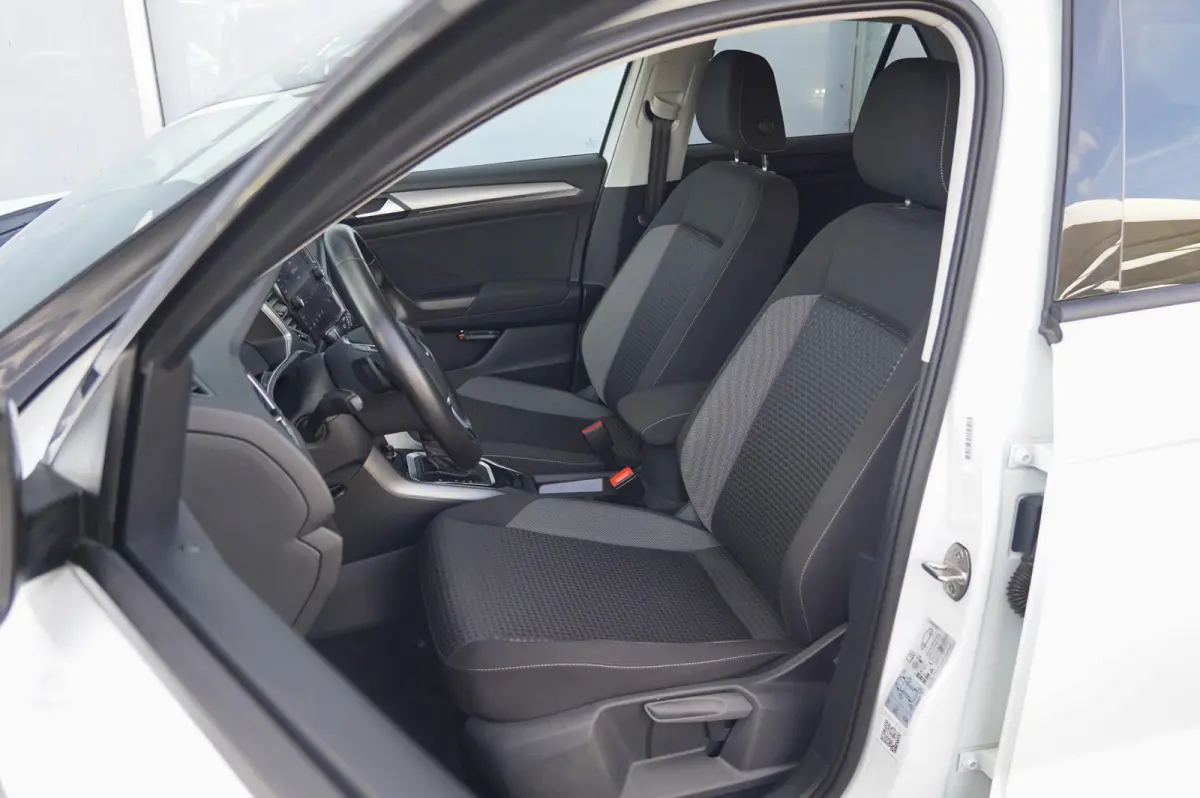 1.5 TSI 150pk DSG Style Business | Stoelverwarming | Navigatie | Blackstyle