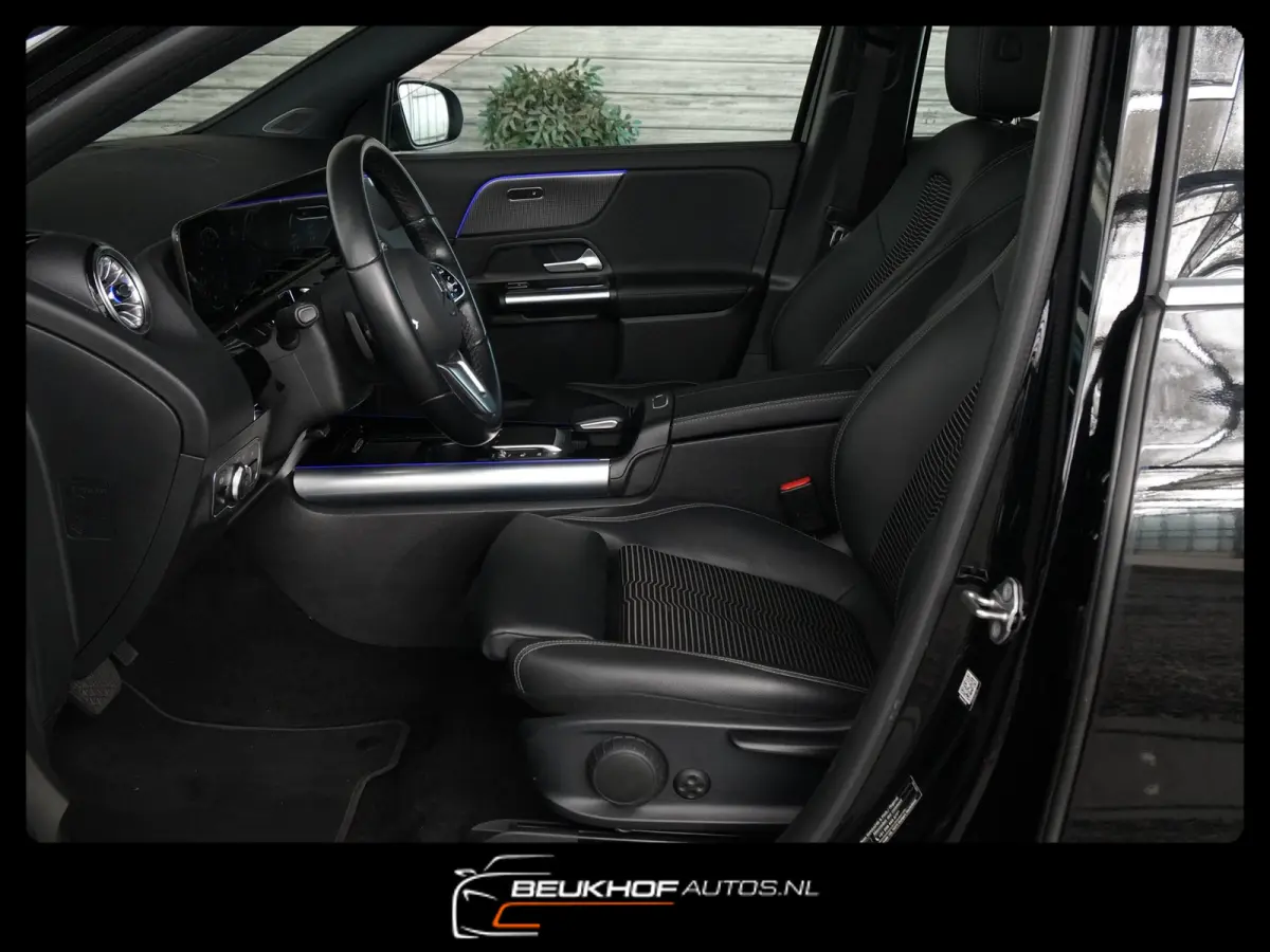 250 Business Luxury 67kWh Pano Leer Soh95%