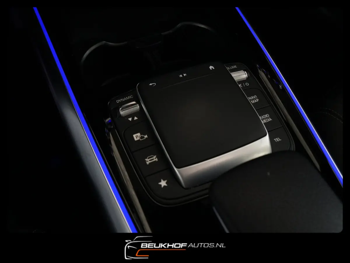 250 Business Luxury 67kWh Pano Leer Soh95%