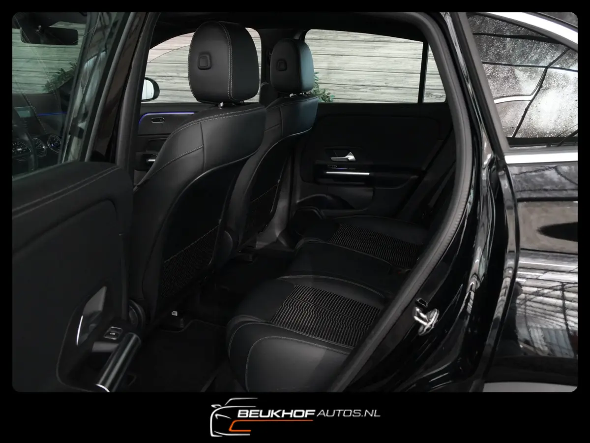 250 Business Luxury 67kWh Pano Leer Soh95%