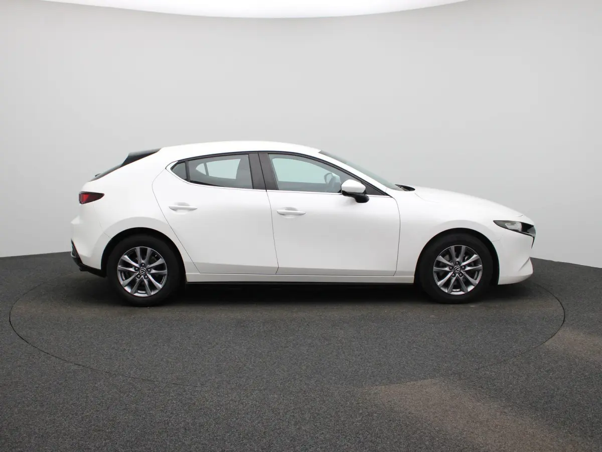 2.0 e-SkyActiv-X M Hybrid 180 Comfort met Bose | Apple Carplay/Android Auto | Stoelverwarming | Parkeersensoren | Achteruitrijcamera |