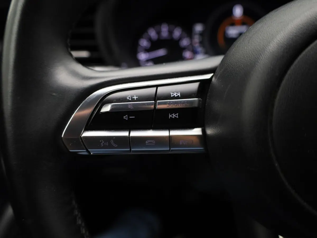 2.0 e-SkyActiv-X M Hybrid 180 Comfort met Bose | Apple Carplay/Android Auto | Stoelverwarming | Parkeersensoren | Achteruitrijcamera |
