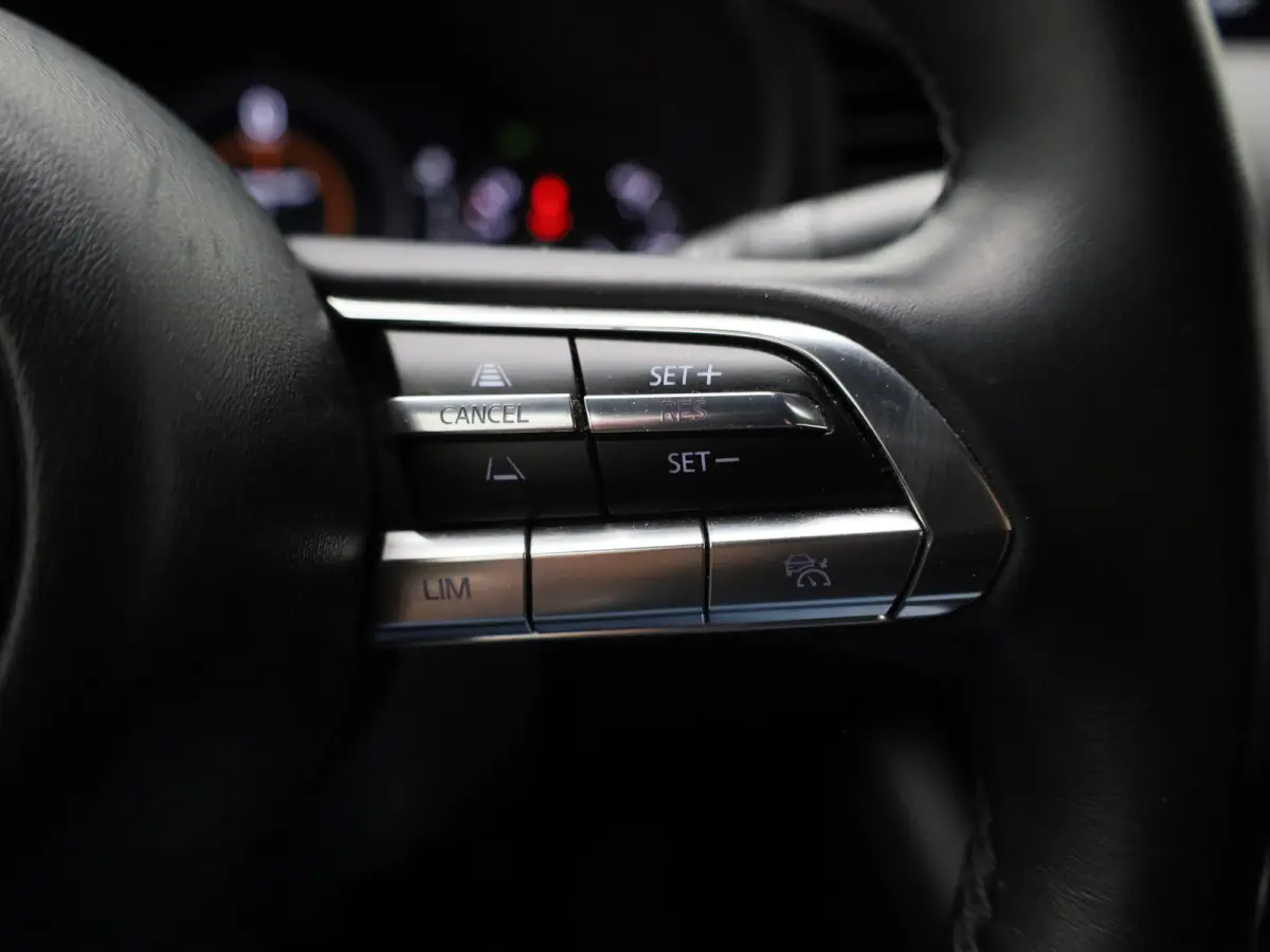 2.0 e-SkyActiv-X M Hybrid 180 Comfort met Bose | Apple Carplay/Android Auto | Stoelverwarming | Parkeersensoren | Achteruitrijcamera |