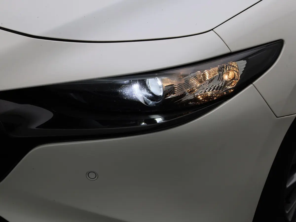 2.0 e-SkyActiv-X M Hybrid 180 Comfort met Bose | Apple Carplay/Android Auto | Stoelverwarming | Parkeersensoren | Achteruitrijcamera |