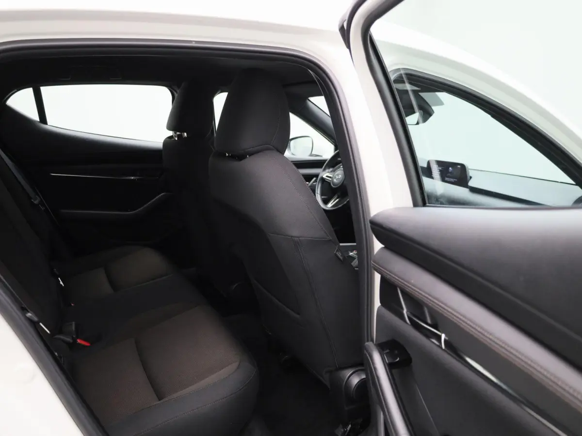 2.0 e-SkyActiv-X M Hybrid 180 Comfort met Bose | Apple Carplay/Android Auto | Stoelverwarming | Parkeersensoren | Achteruitrijcamera |