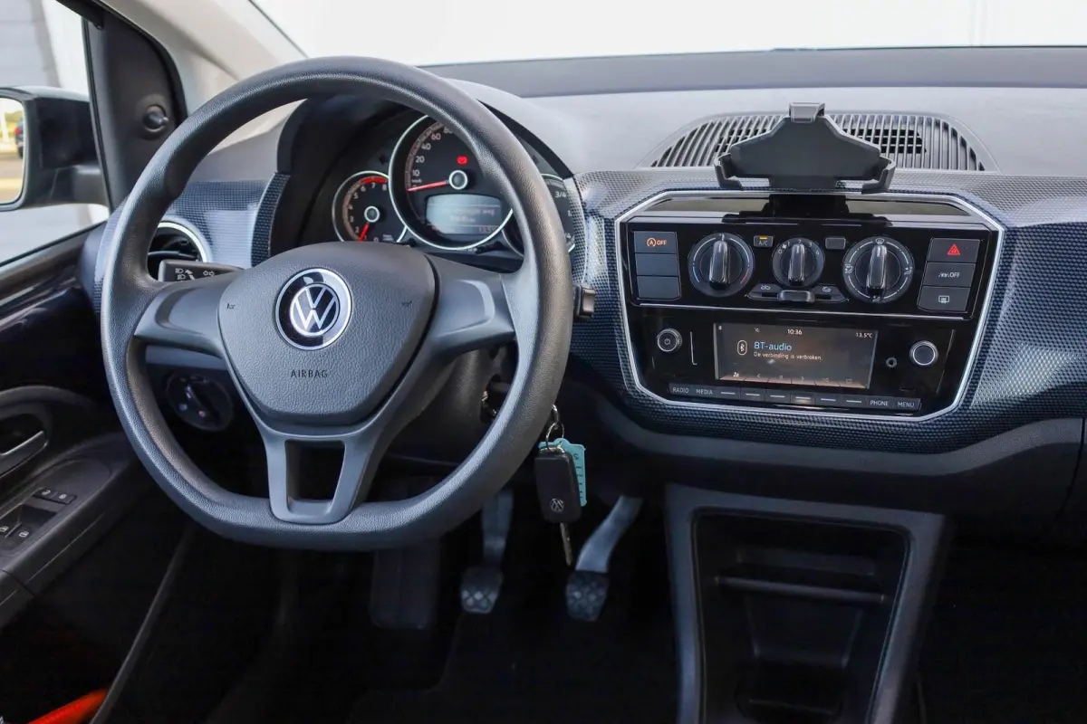 up! 1.0 65pk | Lane Assist | Bluetooth | DAB