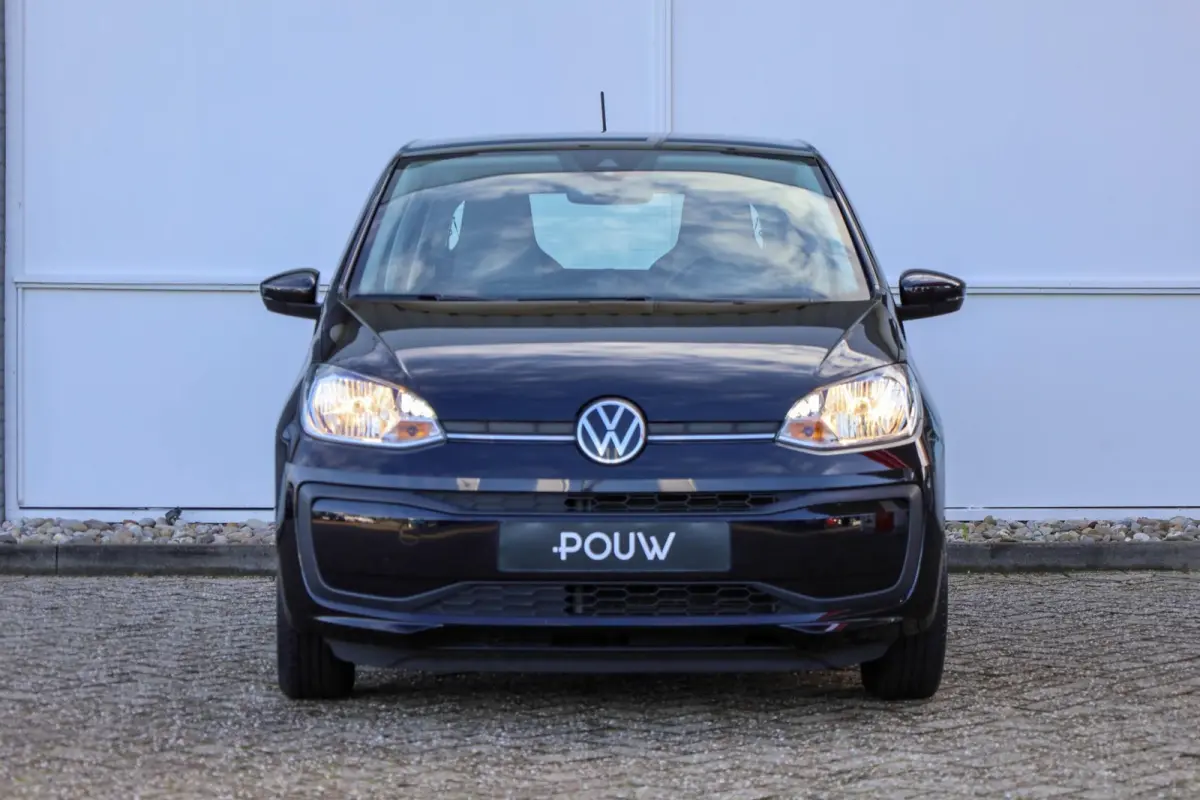 up! 1.0 65pk | Lane Assist | Bluetooth | DAB