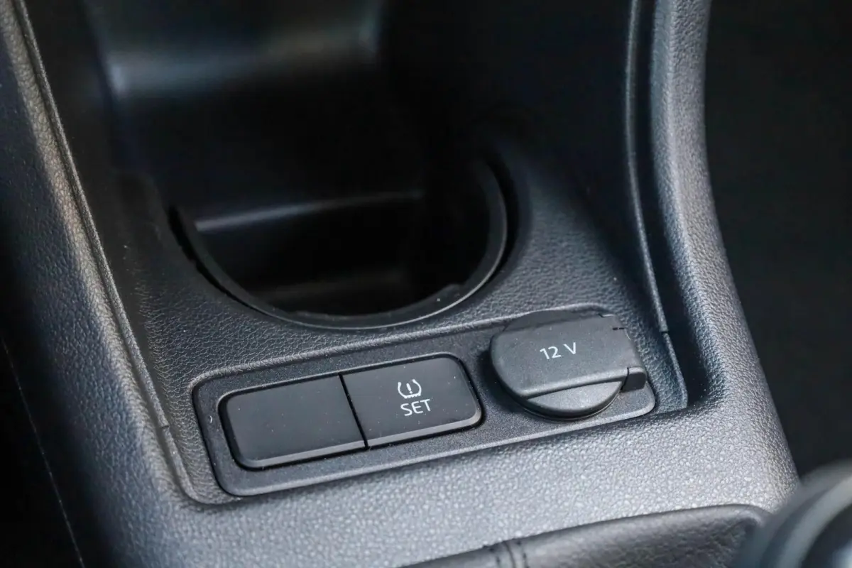 up! 1.0 65pk | Lane Assist | Bluetooth | DAB