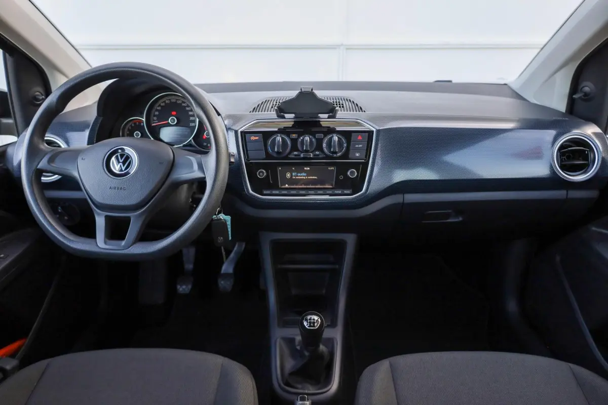 up! 1.0 65pk | Lane Assist | Bluetooth | DAB