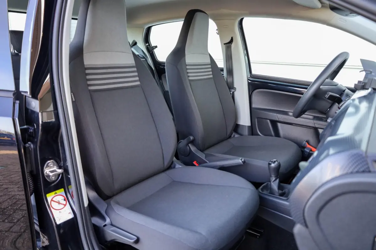 up! 1.0 65pk | Lane Assist | Bluetooth | DAB