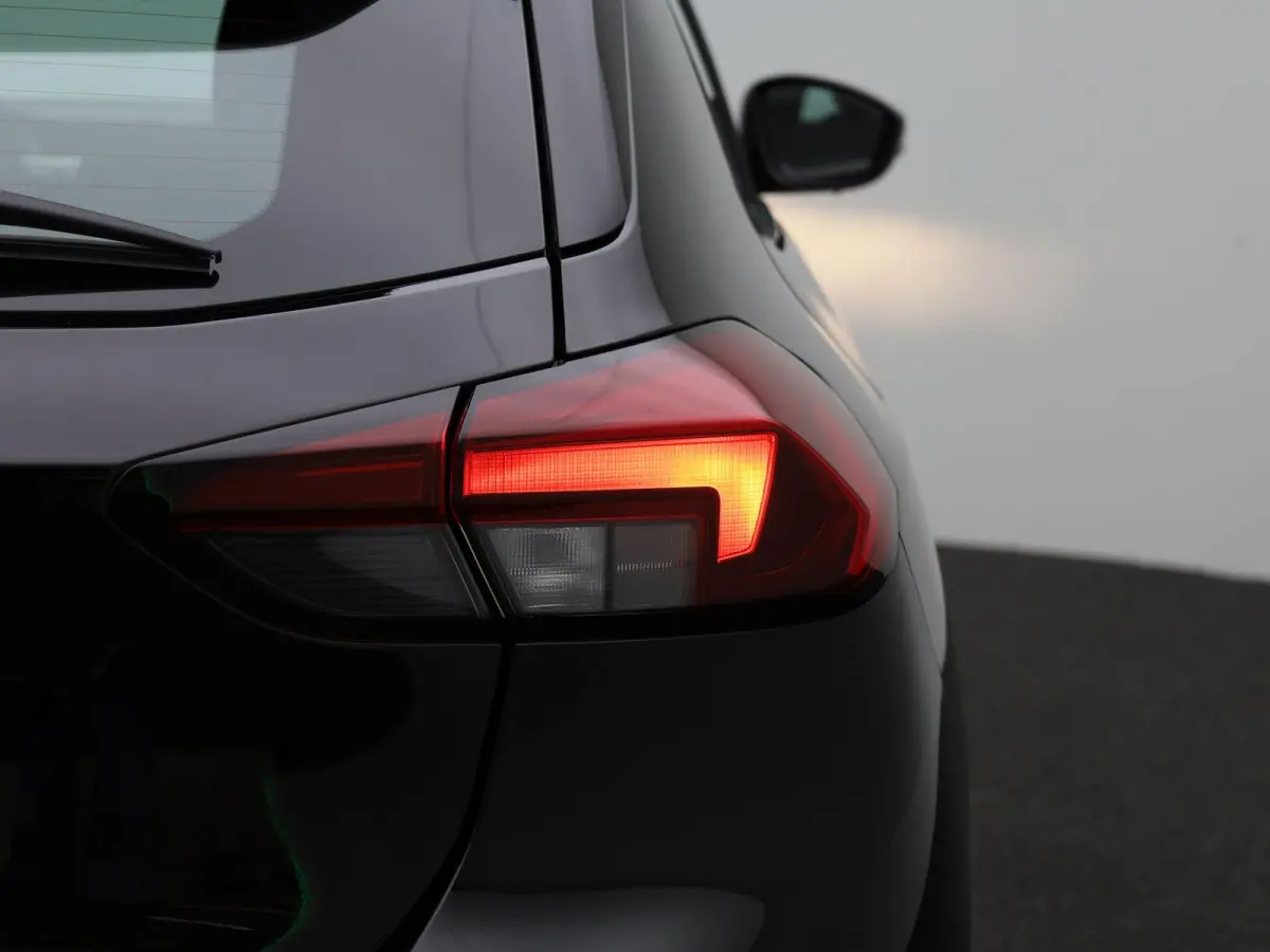 1.2 55kW S/S Edition | Apple Carplay / Android Auto | Achteruitrijcamera | Parkeersensoren | Cruise Control | Lichtmetalen Velgen |