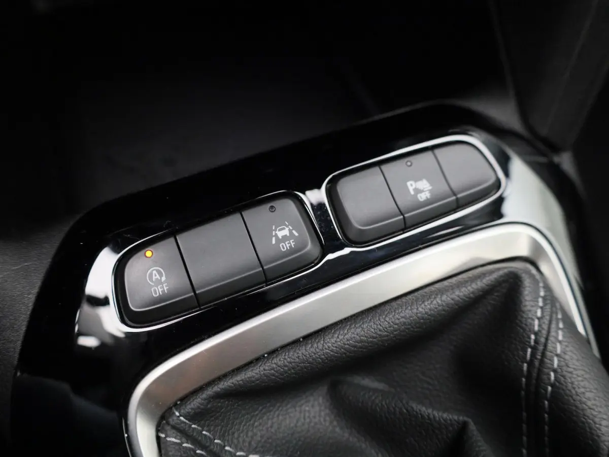 1.2 55kW S/S Edition | Apple Carplay / Android Auto | Achteruitrijcamera | Parkeersensoren | Cruise Control | Lichtmetalen Velgen |