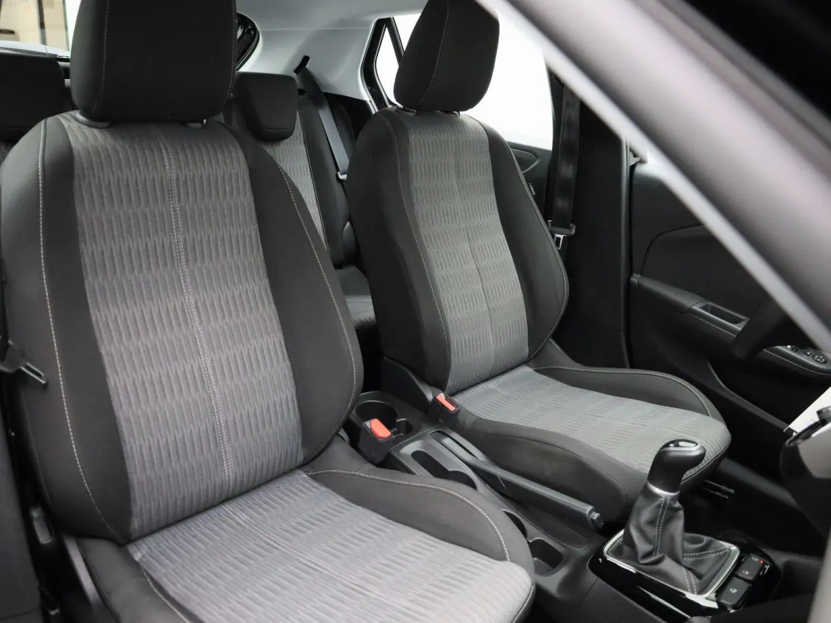 1.2 55kW S/S Edition | Apple Carplay / Android Auto | Achteruitrijcamera | Parkeersensoren | Cruise Control | Lichtmetalen Velgen |