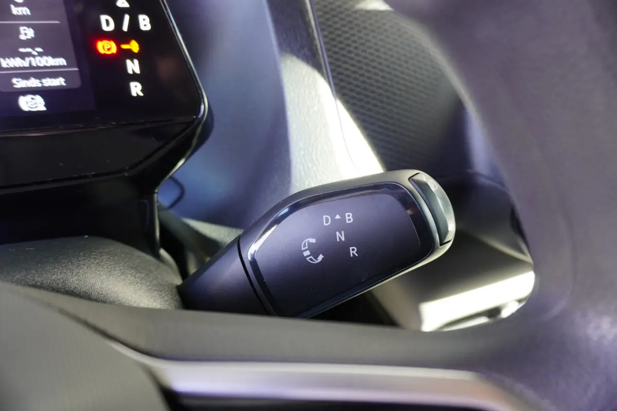 77 kWh 2x Schuifdeur Achterdeuren Apple Carplay 19" Velgen Camera Parkeersensoren 2-Zits Cruise control