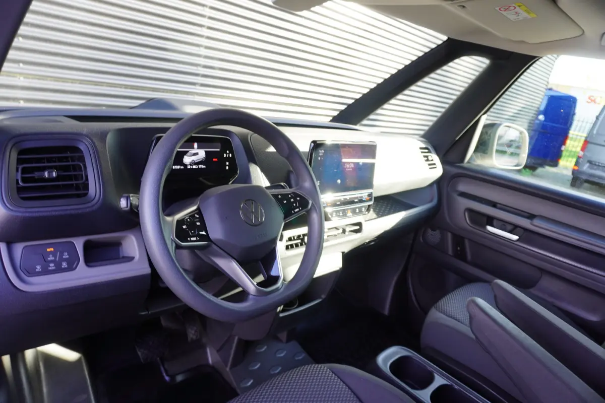 77 kWh 2x Schuifdeur Achterdeuren Apple Carplay 19" Velgen Camera Parkeersensoren 2-Zits Cruise control