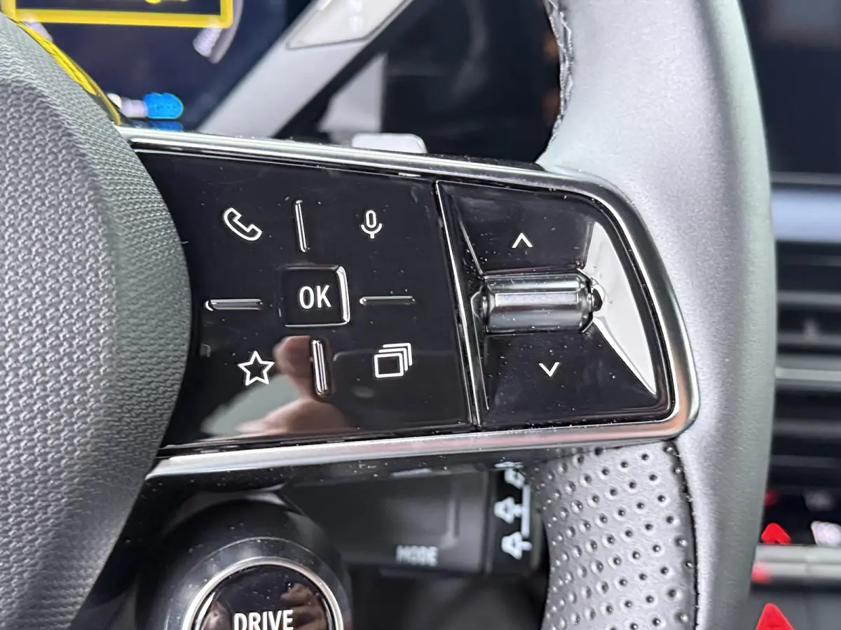 EVOLVE 52 kWh | SNELRIJDEN NU OP VOORRAAD | € 3.000,- voorraadvoordeel! | Harman Kardon | Google build-in | Stoelverwarming